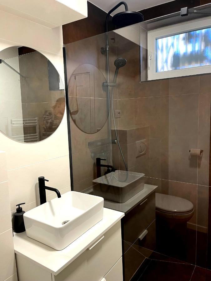 バイア·マーレIgla Houseアパートメント エクステリア 写真
